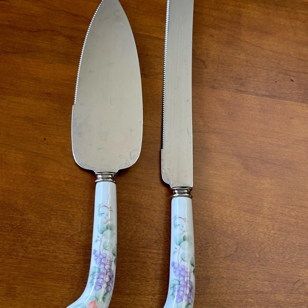 Vintage CAKE KNIFE SERVER SET Grape Vine Handle Sheffield England